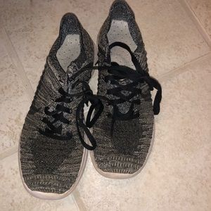 Nike Women Free Run Flyknit. Active, Work out